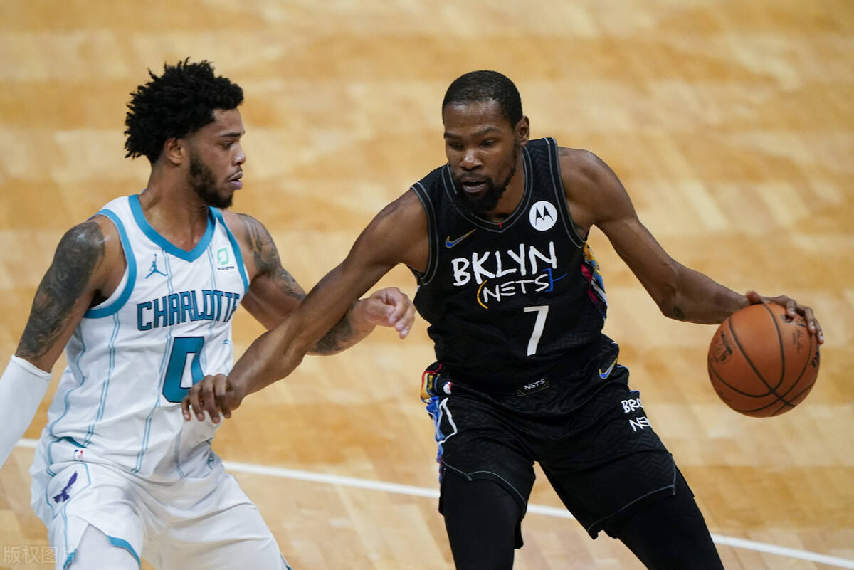 包含里程碑夜！费城76人刷新队史纪录，意大利杯清晨刷纪录，目标明确，阵容厚度经受考验的词条